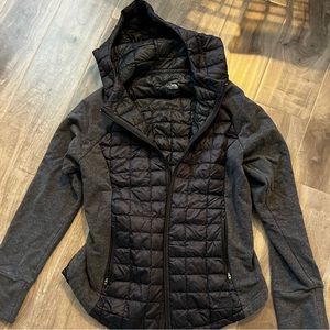 North face cinched waste coat